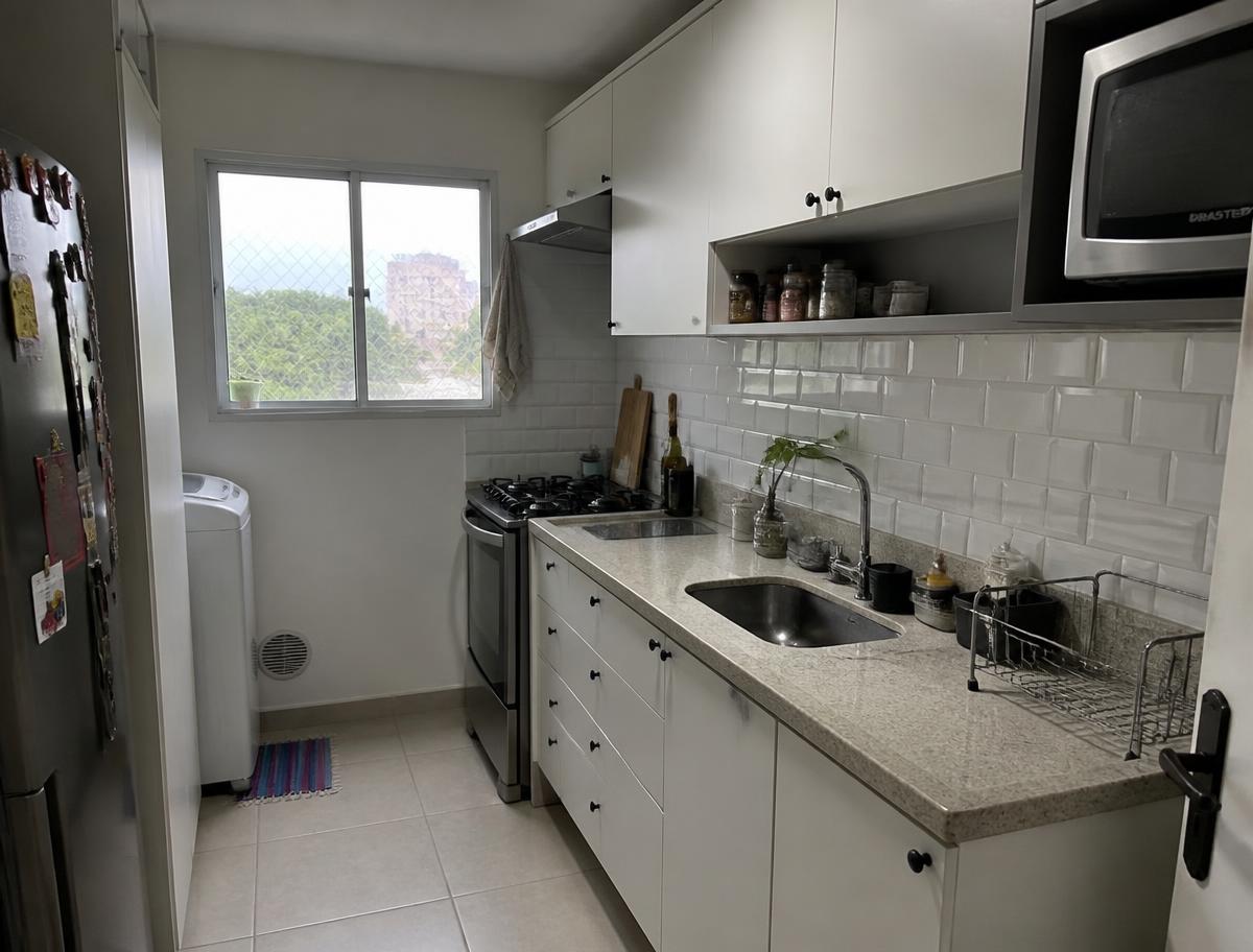 Modernização de cozinha de apartamento — Porto Alegre, RS — depois